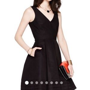 Kate Spade Pleated v-Neck Black Silk Cotton Dress